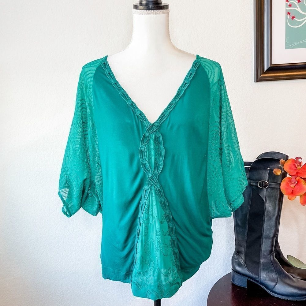 🍋 Language • Wide Sleeve Green Blouse